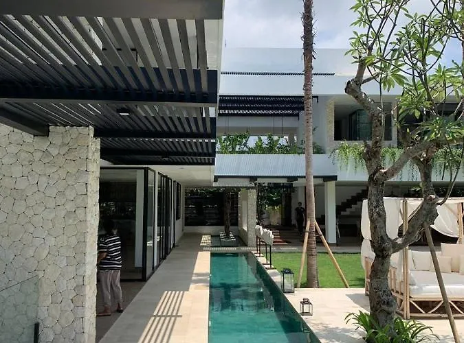 Sapta Bayu - Luxurious Heaven In The Heart Of * Canggu (Bali)