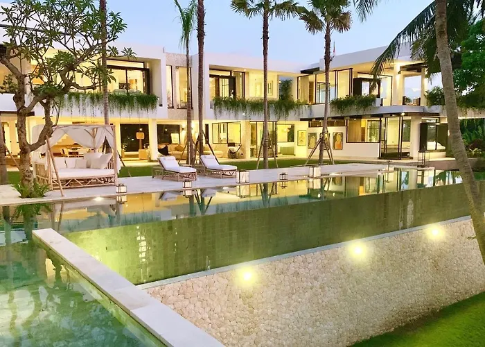 Villa Sapta Bayu - Luxurious Heaven In The Heart Of